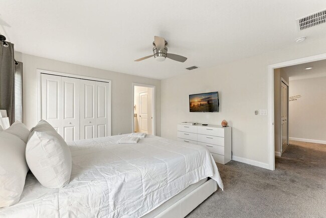 Building Photo - 4832 Dedication St