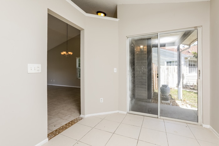 Building Photo - 1685 Torrington Cir