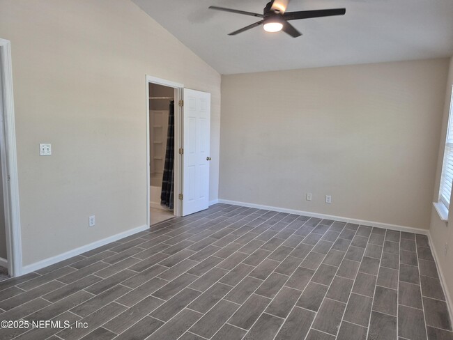 Building Photo - 5851 Parkstone Crossing Dr