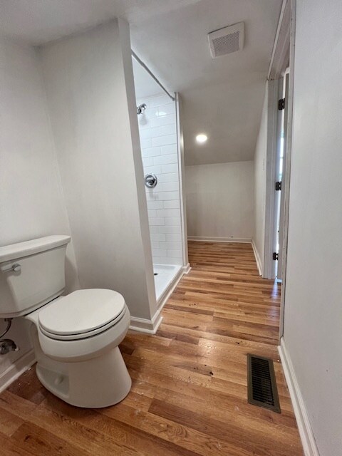 Building Photo - 229 E Washington St