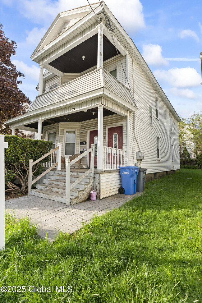 Building Photo - 831 Washington Ave