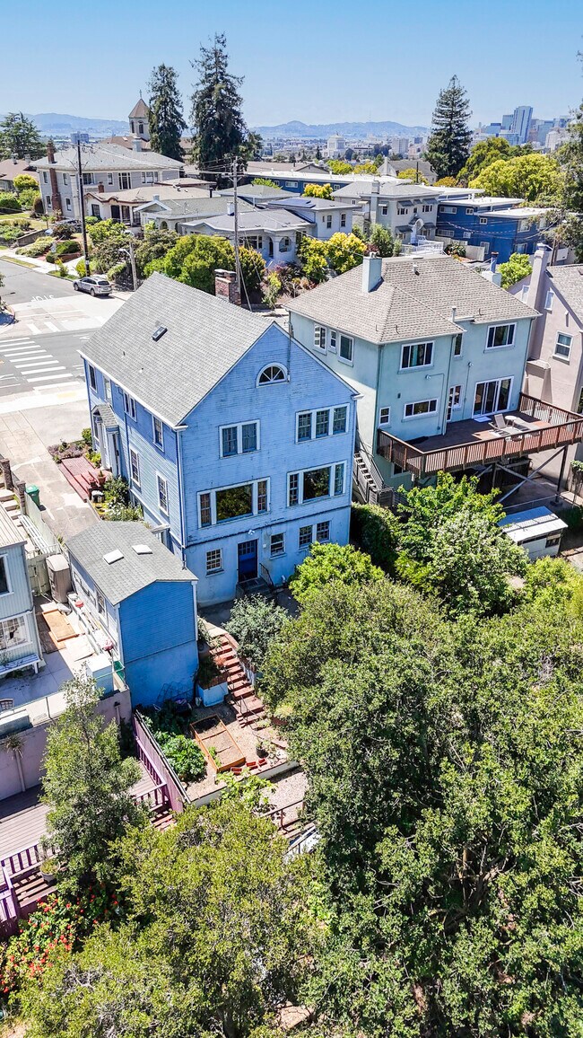 Building Photo - 900 MacArthur Blvd