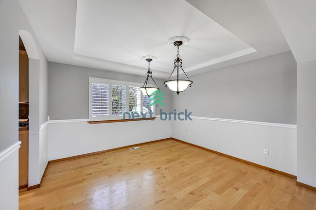 Building Photo - Beautiful 3 Bed, 2.5 Bath Parkside Home – ...