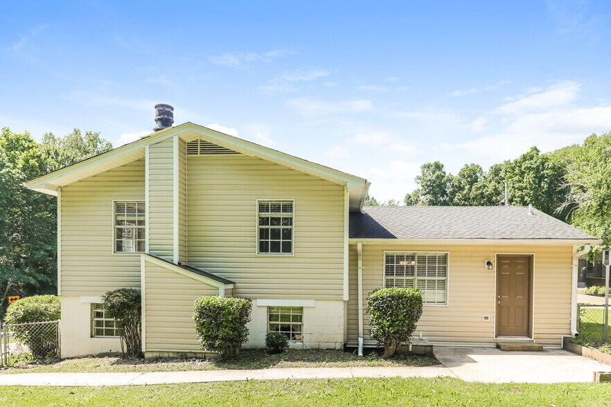 Building Photo - 1760 Sonia Dr