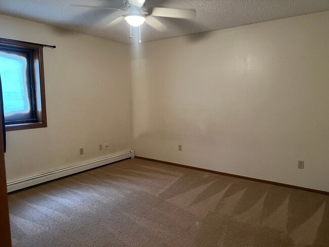 Building Photo - 534 Ouida Way