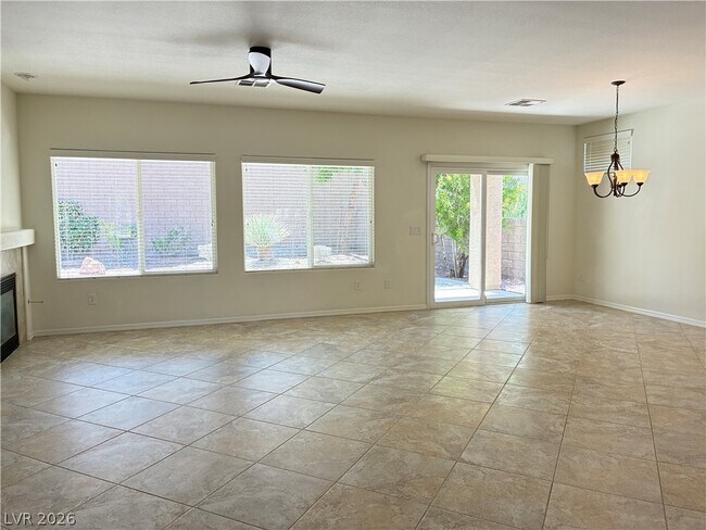 Building Photo - 2237 Canyonville Dr
