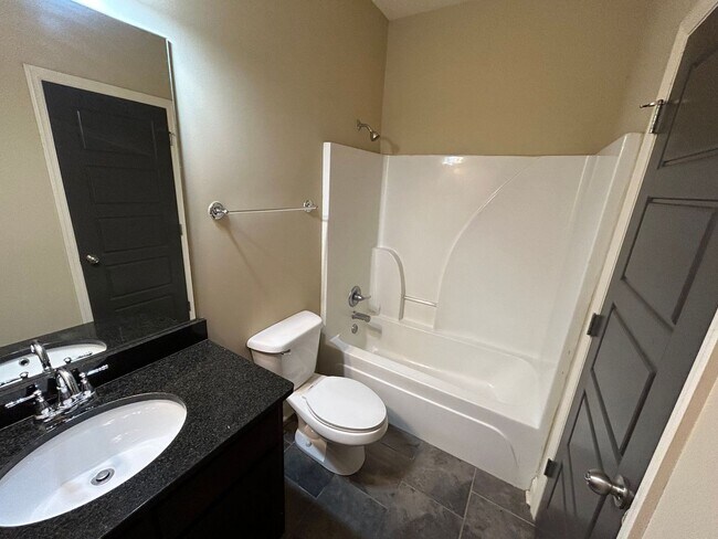 Building Photo - 227 Madison Heights