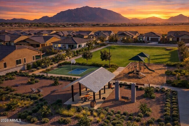 Building Photo - 2353 E Castanets Dr