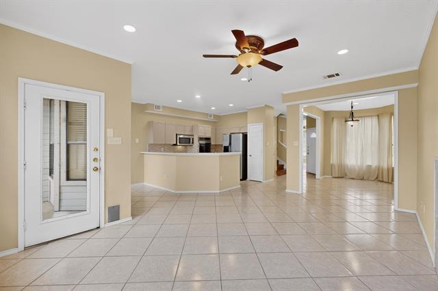 Building Photo - 6027 Homestead Ct