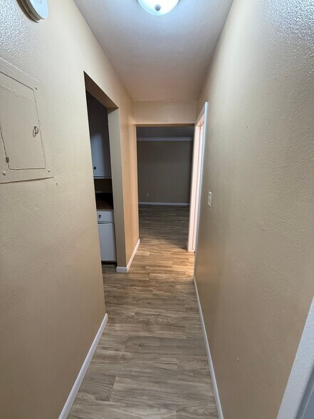 Building Photo - 1115 York Ave