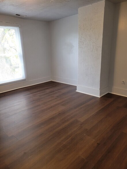 Building Photo - 2002 Minnesota Ave