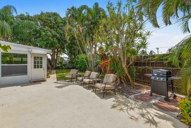 Building Photo - 655 Kingfish Pl