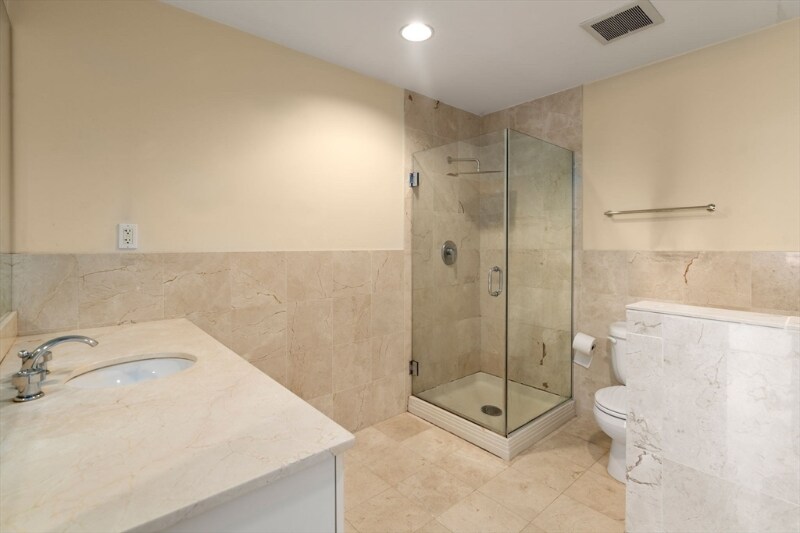 Building Photo - 210 South St