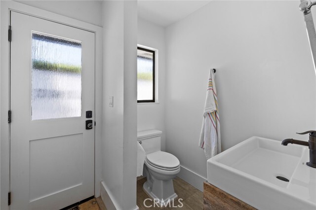 Building Photo - 1207 Mariners Dr