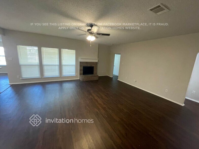 Building Photo - 343 McMurtry Dr