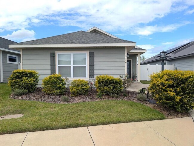 Building Photo - 1750 SW 246th Dr