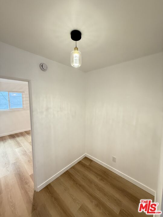 Building Photo - 1333 N Fuller Ave