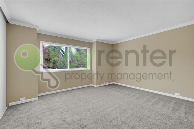 Building Photo - 2254 Woodside Ln