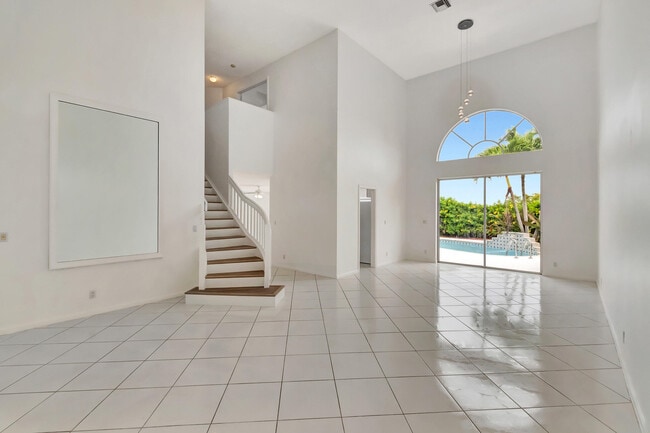 Building Photo - 8895 Sonoma Lake Blvd