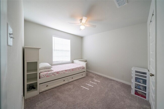 Building Photo - 21802 Blue Daisy Ct