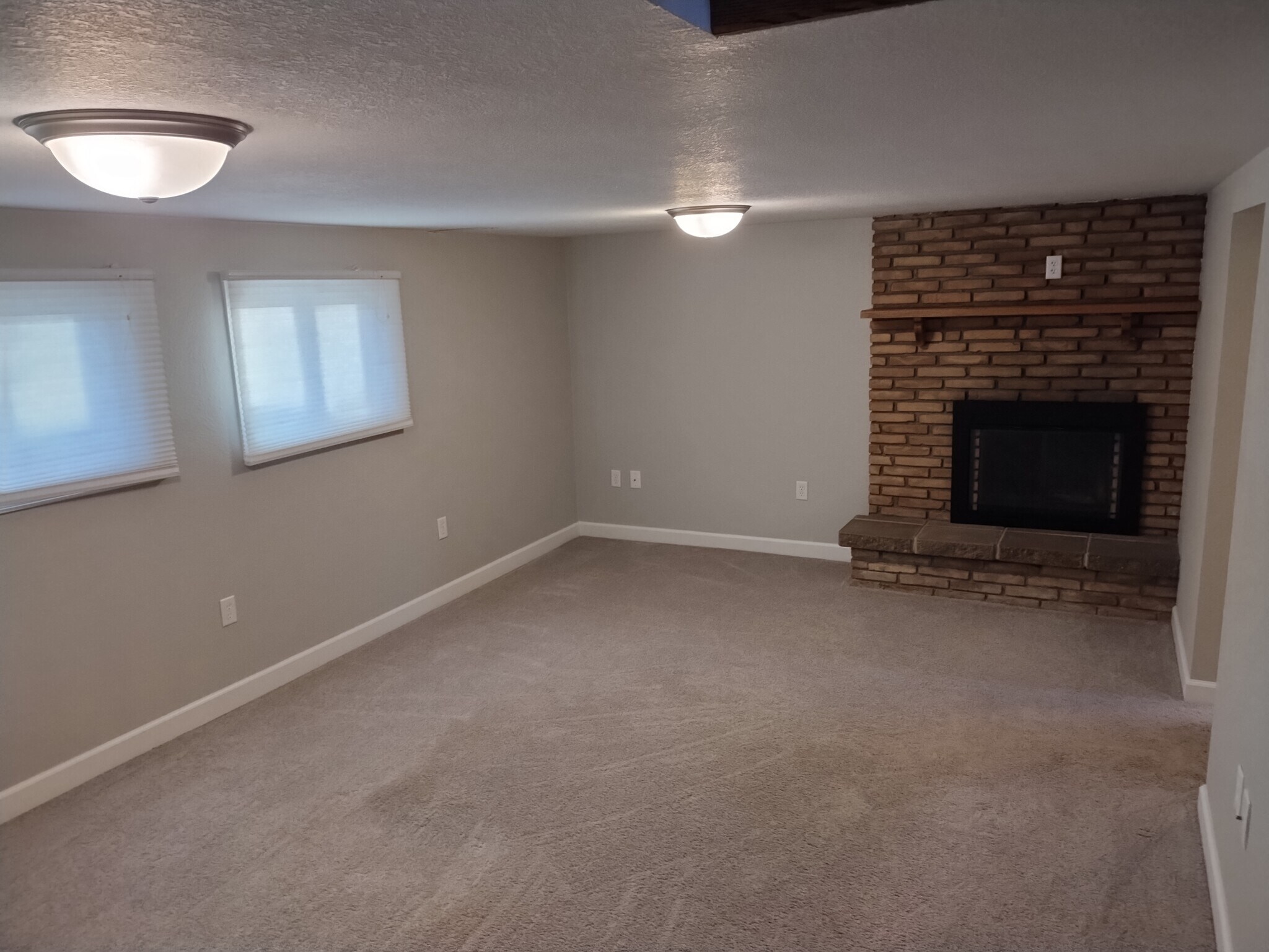 Building Photo - 2664 Miller St