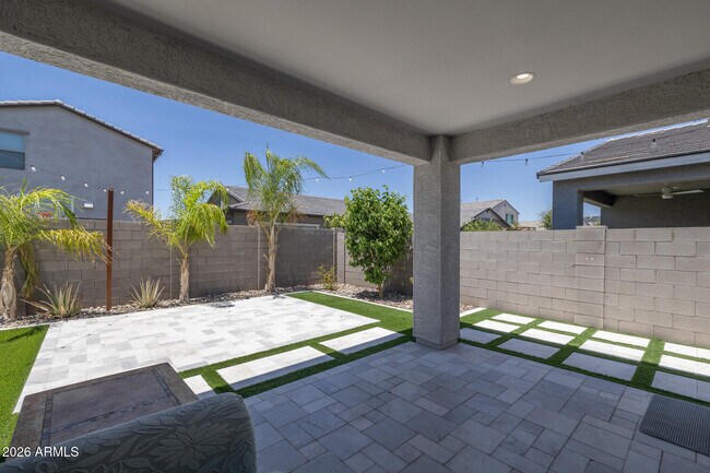 Building Photo - 9756 E Seismic Ave