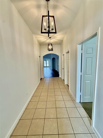 Building Photo - 205 Oriole Dr
