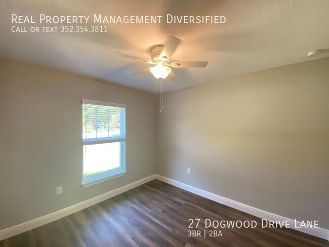Building Photo - 27 Dogwood Dr Ln