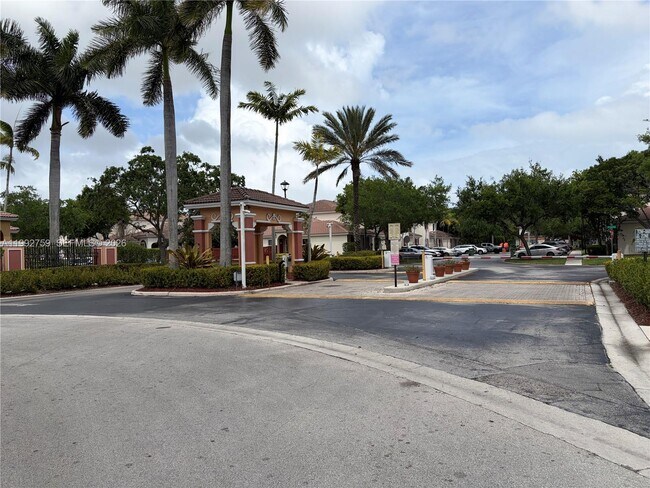 Building Photo - 2281 NE 42nd Ave