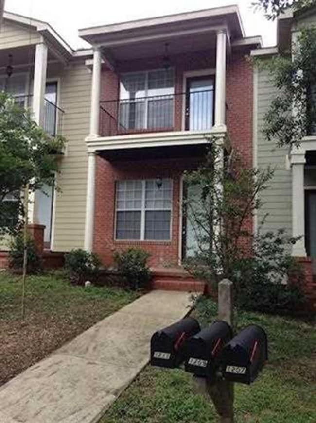 Building Photo - Midtown Tallahassee Townhome