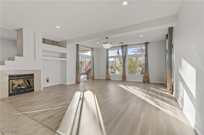 Building Photo - 7215 N Buttons Ridge Dr