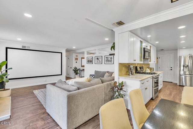 Building Photo - 2150 Antelope Ave