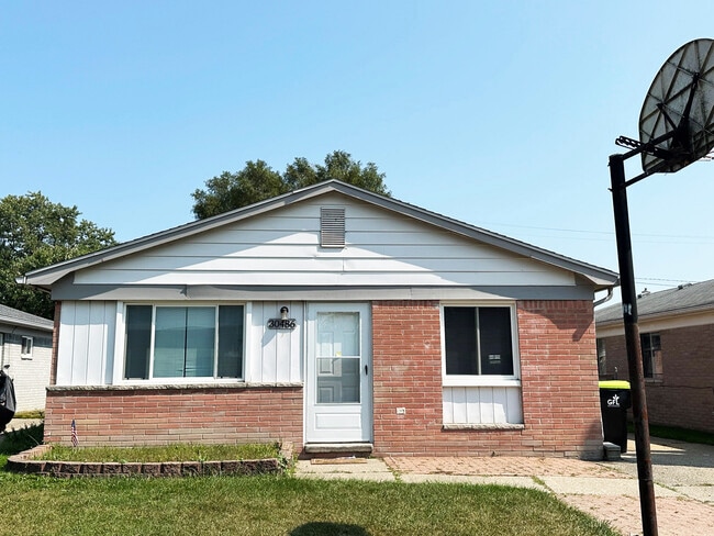 Building Photo - 30486 Townley St