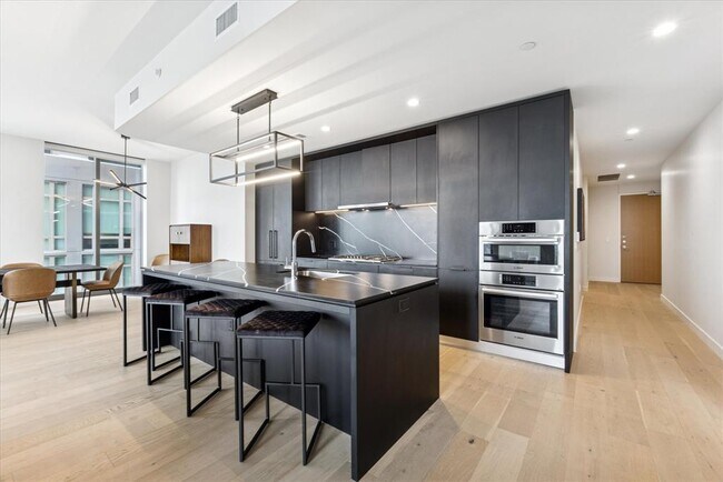 Building Photo - 44 East Ave