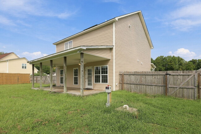 Building Photo - 116 Spring Leaf Ln