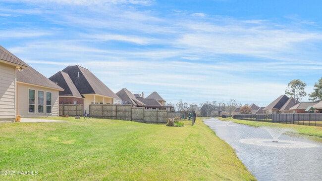 Building Photo - 104 Gated Trinity Ct