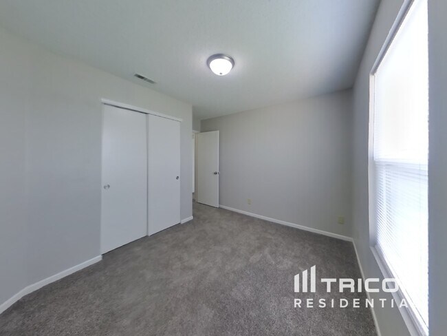 Building Photo - 2604 Woodfield Blvd