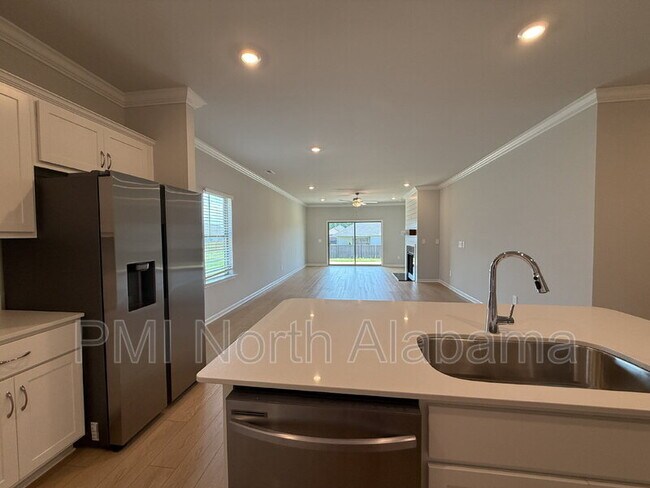 Building Photo - 204 Cobbdale Park Dr