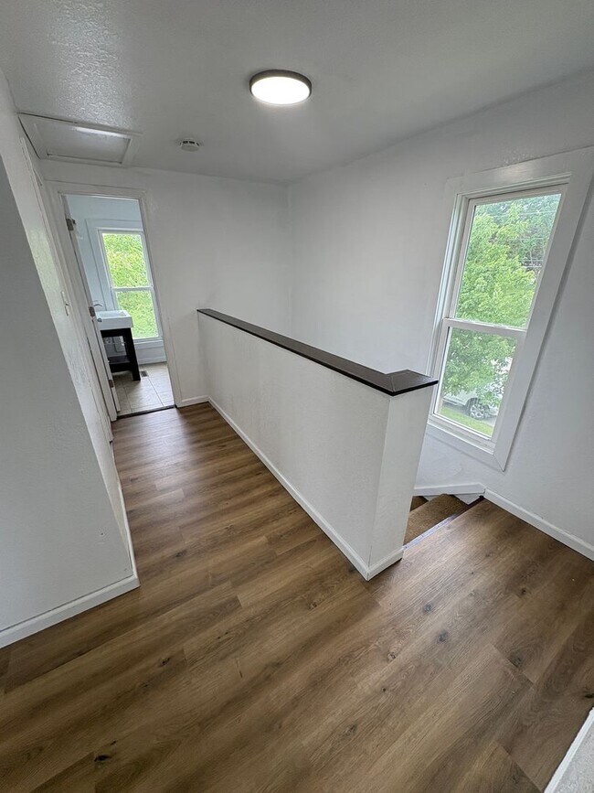 Building Photo - Updated 2 Bed, 2 Bath House for Rent with 2 Stall Garage!!!