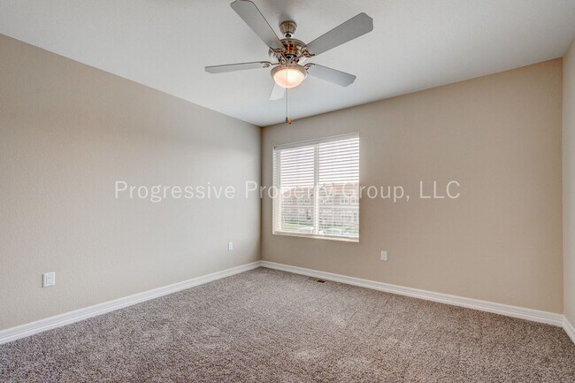 Building Photo - Welcome Home to Comfort, Style, and Breath...