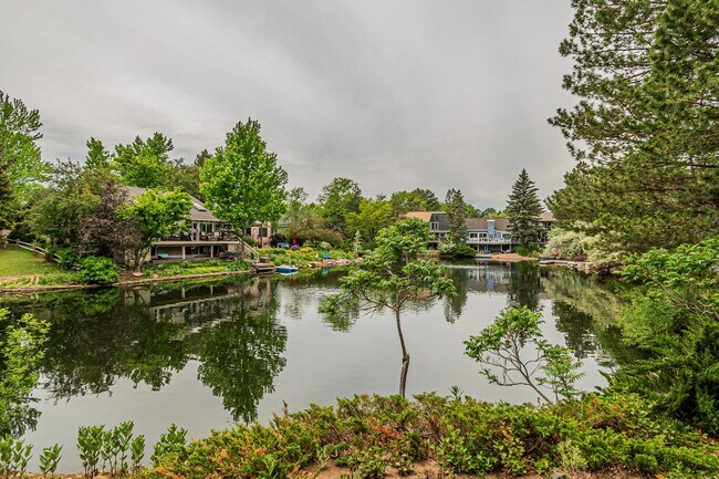 Building Photo - 3BD, 2.5BA Arapahoe Lake Park Townhome Nea...