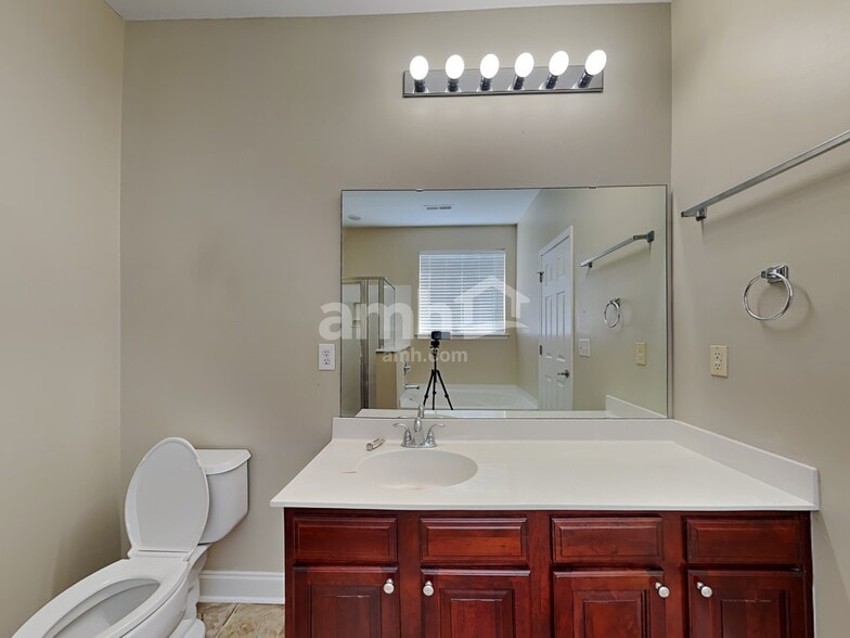 Building Photo - 203 Reedy River Ct