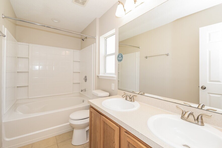 Building Photo - 3978 Cedar Bluff Ln