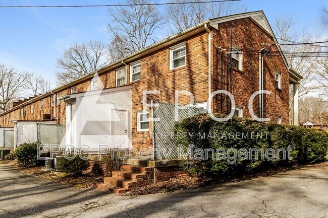 Building Photo - 1019 Cypress Dr