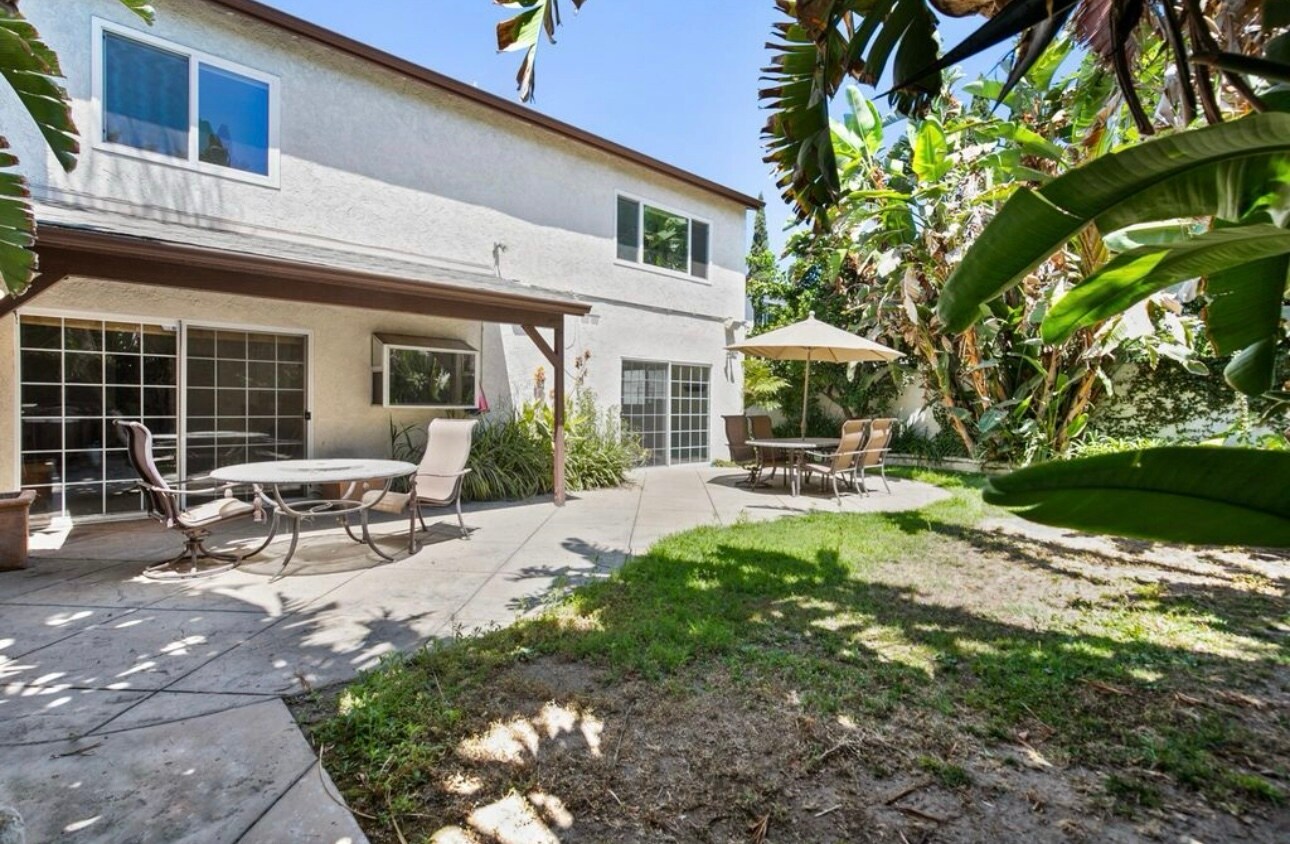 Building Photo - 5954 Wilkinson Ave