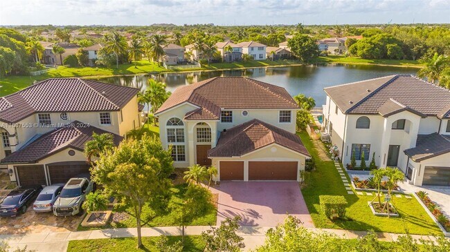 Building Photo - 2231 SW 164th Ave