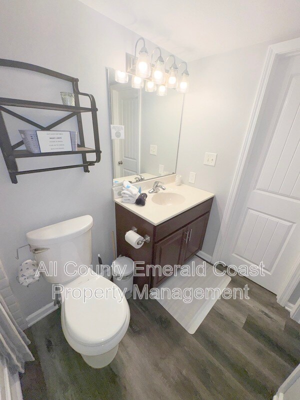 Building Photo - 3755 Scenic Hwy 98