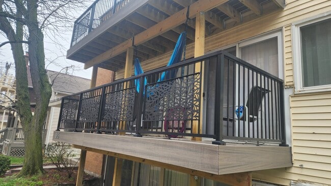 Apt 206 Balcony - 915 S. Division