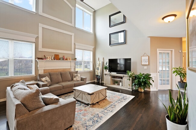Building Photo - 25947 Campbell Ln