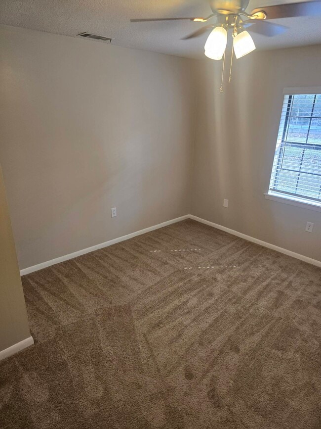 Building Photo - 763 Dunlevie Rd